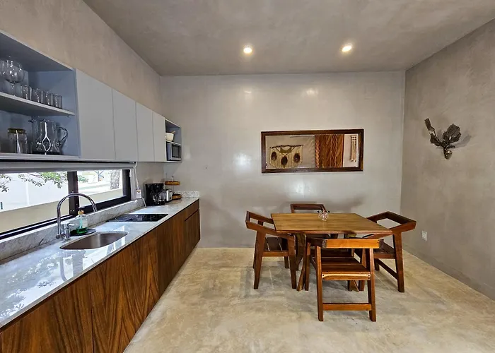 Selva Oasis Retreat